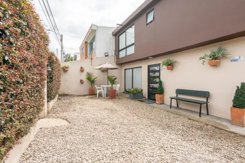 Edificio En Venta En El Tejar. Cod V12493