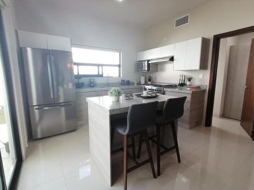 Imagen 6 de 12 de Casa Sola En Venta La Toscana Residencial
