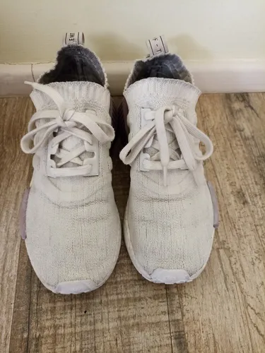 Adidas nmd r1 crystal white orchid deals