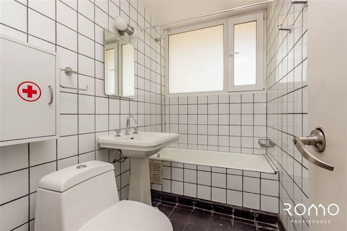 Departamento En Venta De 3 Dorm. En Vitacura