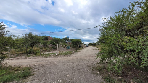 Oportunidad Terreno Con Escritura Y Servicio De Electricidad En Aguas Azules