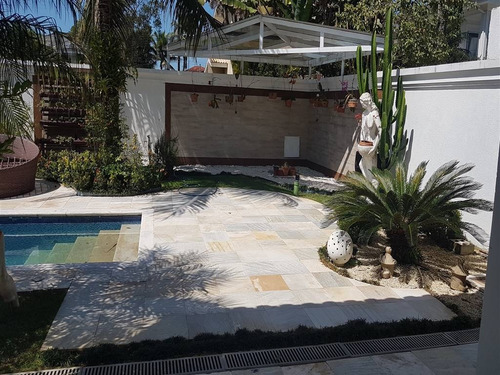 Imagem 28 de 30 de Imperdível Sobrado Com 3 Dorms Sendo 1 Suite Master, 2 Suítes, 2 Salas, Jardim, Sauna, 4 Vagas De Garagem, Piscina Com Cascata, Agende Sua Visita Correndo. - Hm3354