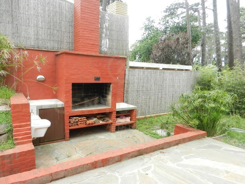 Alquiler Casa En 3 Plantas, 3 Dormitorios, 4 Baños, Play Room En San Rafael