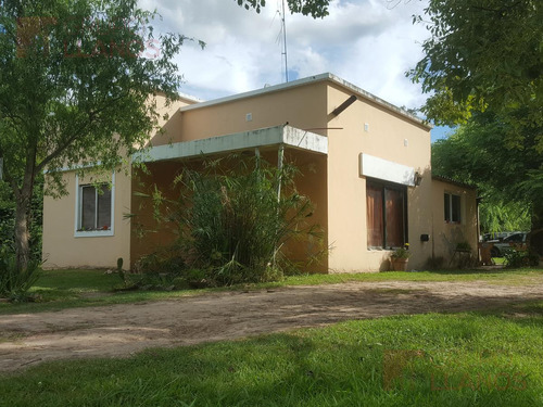 Venta De Casa 5 Ambientes, Lujan, Hosteria Sur