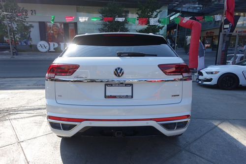 Imagen 4 de 13 de Volkswagen Teramont Cross Sport 2021