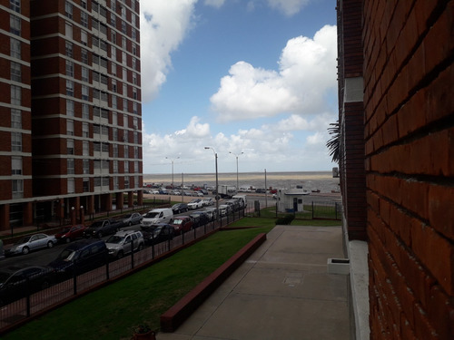 Imagen 13 de 24 de Apto Dos Dorm Todo Al Frente Paraguay Y Rambla
