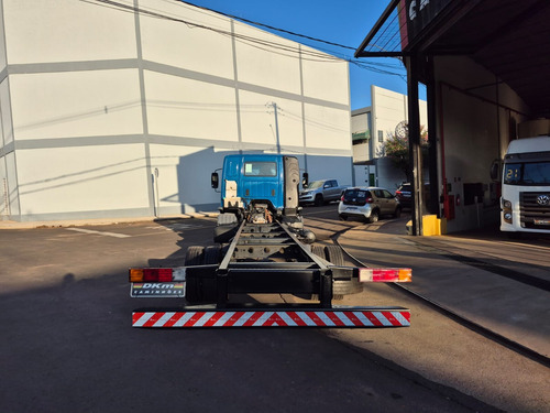 M.benz Acelo 915c 2010 Chassi