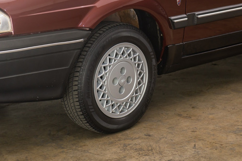 Imagem 4 de 10 de 1991 Ford Versailles Ghia 2.0 Duas Portas