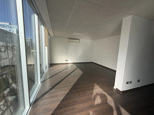 Arriendo Oficina Planta Libre Barros Borgoño / Metro Manue