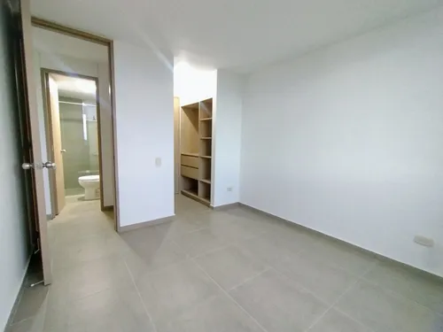 Apartamento En Arriendo En Ciudadela Pangola. Cod A8014697
