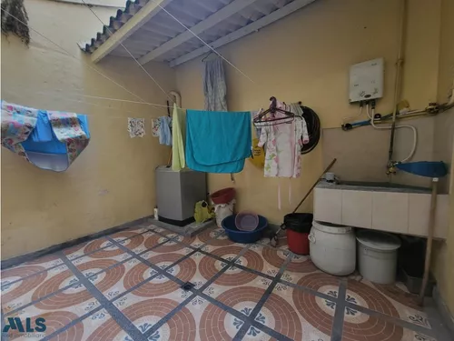 Apartamento Segundo Piso En Aranjuez, Medellín(mls#248482)