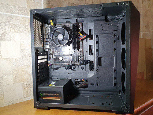 Imagem 1 de 6 de Pc Gamer / Ryzen 2400g / 16g Ram / Ssd 240g / Radeon Vega 11