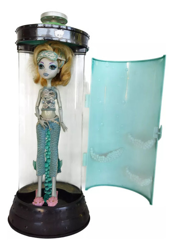 Monster High Lagoona Blue Dead Tired Doll & Hydration Cama (Usado)