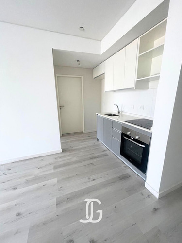2 Amb.venta Piso Alto - Directorio 2100 - Flores