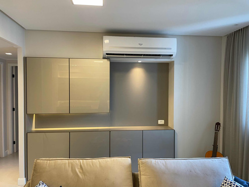 Apartamento Com Acabamento Em Alto Padrão.