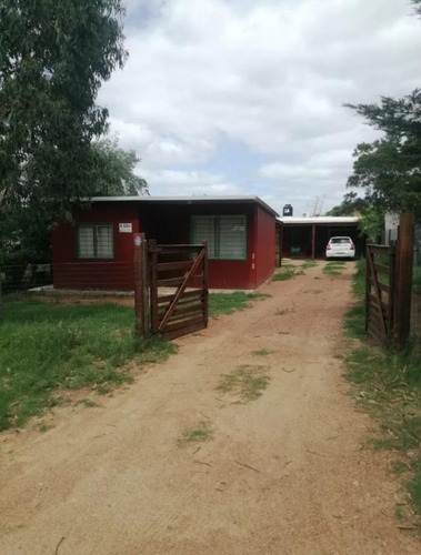 Dos Casas En Mismo Terreno. A Media Cuadra De La Costa. 