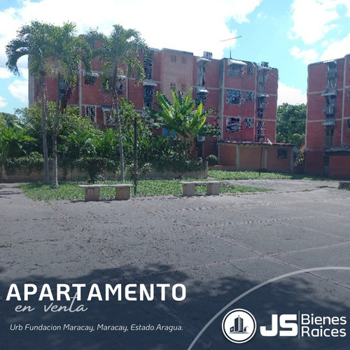 Apartamento En Venta Urb Fundacion Maracay 06js