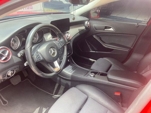 Mercedes-Benz Classe GLA 1.6 Style Turbo Flex 5p
