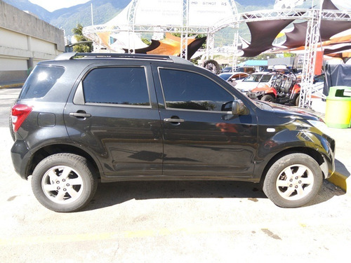 Imagen 3 de 13 de Toyota Terios