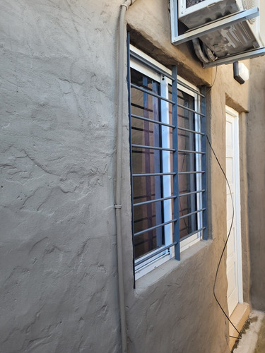 Venta De Casa 2 Departamentos Nuevos En Centro De Goya Ctes