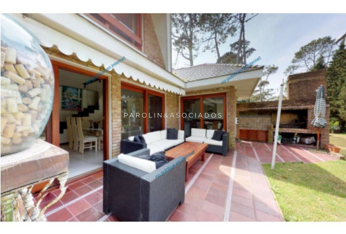 Imagen 4 de 30 de Casa En Venta De 6 Dormitorios En Lugano