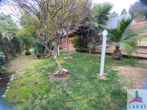 Casa De 122m2 + Quincho Y Piscina + Casa Huésped En 1800m2
