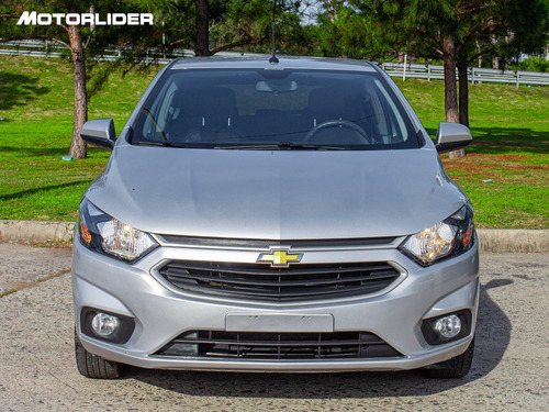 Imagen 8 de 25 de Chevrolet Onix Lt 1.0 Extra Full | Permuta / Financia