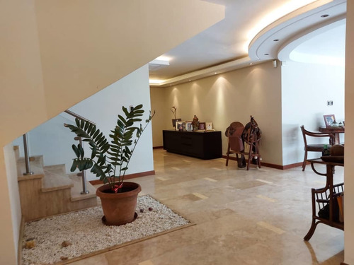 Hermosa Casa En Venta En Villa Laguna Club Guataparo Gm