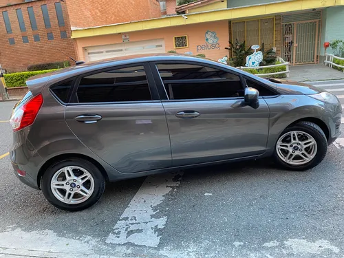 Ford Fiesta 1.6 Hatchback