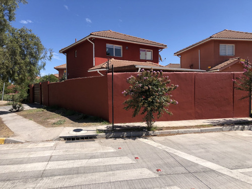 Arrienda Casa 3 Dorm, 3 Baños Sector Residencial Las Orquide