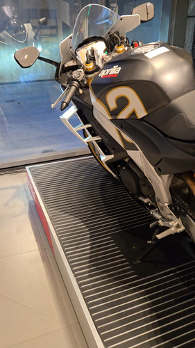 Aprilia Rsv4 Factory
