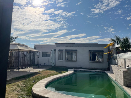 Venta De Amplia Casa, Terreno De 500m2 3d 2b, En La Florida