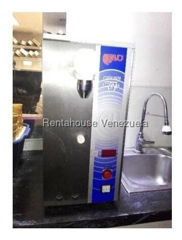 Fondo De Comercio En Venta En El Ccct Jr