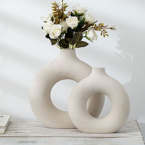 Imagen 5 de 7 de Florero Delicado Moderno Circular Ceramica Arenada Pequeño
