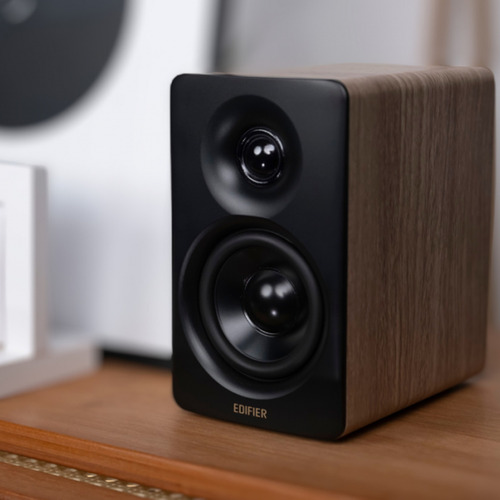 Bocina Edifier Estudio M60 Color Café