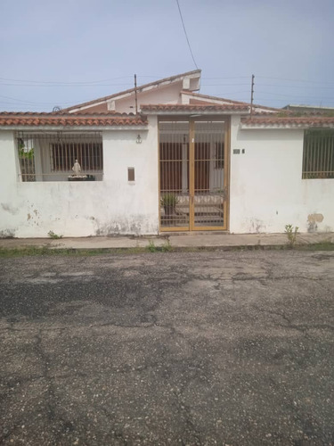 Imagen 1 de 16 de Casa En Higuerote