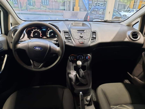 Ford Fiesta Kinetic Design 1.6 S Plus 120cv 2015