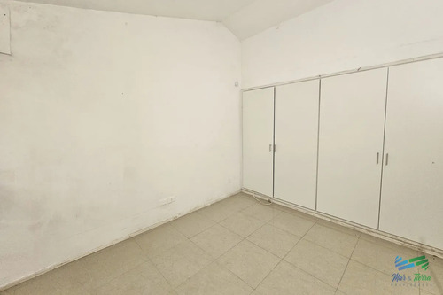 Venta De Casa 3 Dormitorios Y Servicio En El Golf Punta Del Este