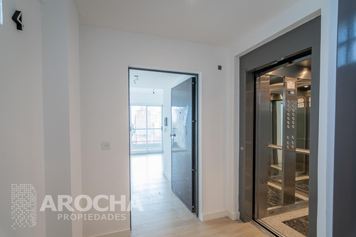 Departamento En Venta 2 Ambientes Quilmes Centro, Con Cochera