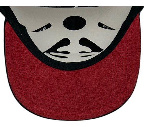 Gorra Edición Madonna 2025 De Gamuza Con Piedras Brillantes Negro Broche