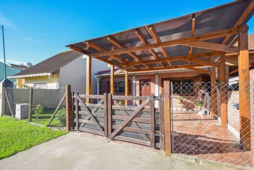 Venta Casa 3 Ambientes Con Parque En Santa Clara