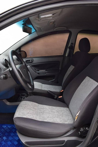 Ford Fiesta 1.0 Mpi Sedan 8v Flex 4p Manual