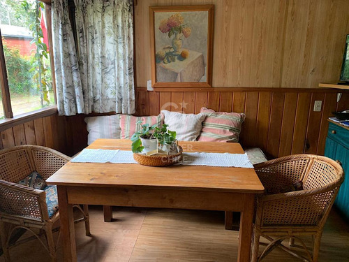 Hermoso Sitio Con 2 Casas En Frutillar Bajo.
