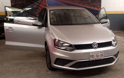 Volkswagen Vento 1.6 Confortline Mt