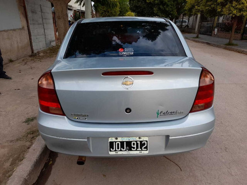 Chevrolet Corsa 1.8 Gl Aa+da 2011