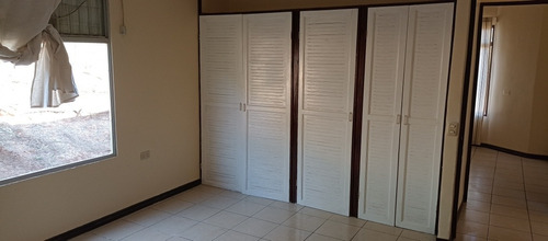 Imagen 10 de 22 de Alquilo Casa Con Zona Verde
