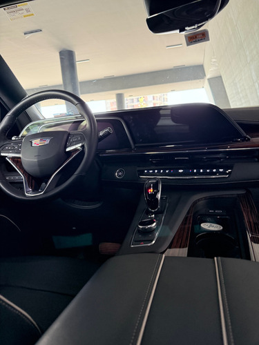 Cadillac Escalade 6.2 Plinum 4x4 At