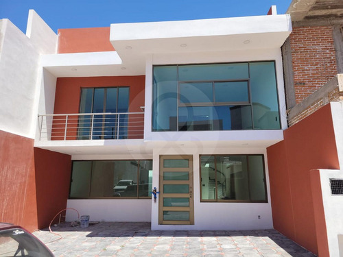 Casa En Venta En Pachuca 3 Recámaras
