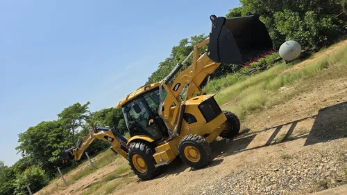 Pajarita Caterpillar 420f2 2024