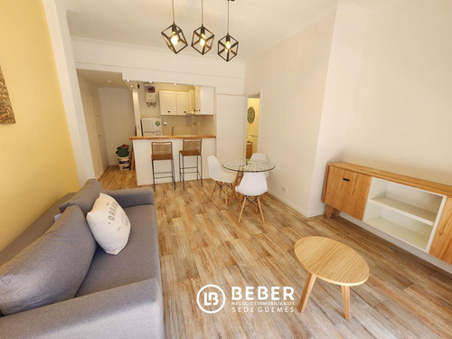 Imagen 24 de 30 de Venta 3 Ambientes Con 2 Balcones Salientesa Metros De Plaza Colon!